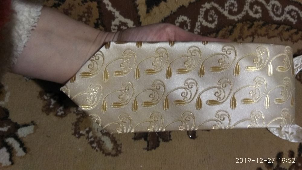 Мужской галстук