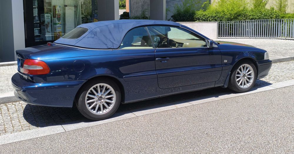 Volvo C70 — fotografia 11