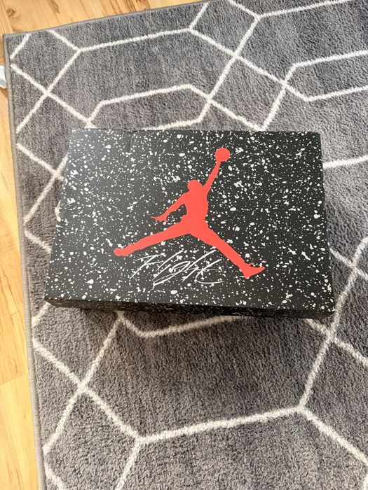 Jordan Spizike Low r 44,5Nowe.