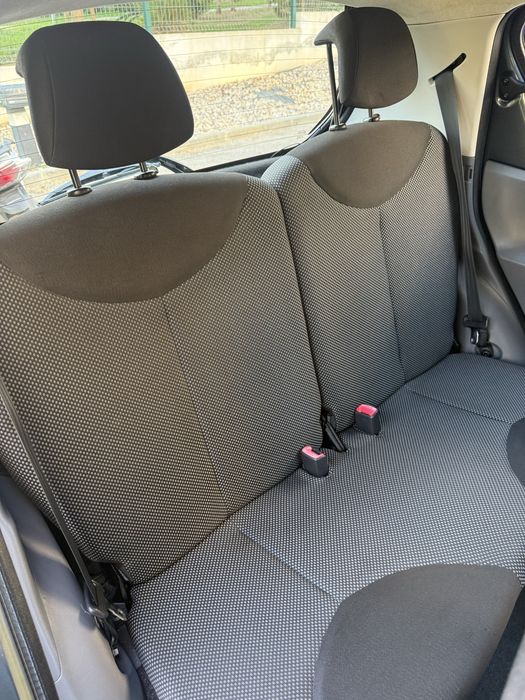 Toyota Aygo Automático • Apenas 59 mil km c/ histórico • Full Extras • Embreagem Nova • AC • Nacional