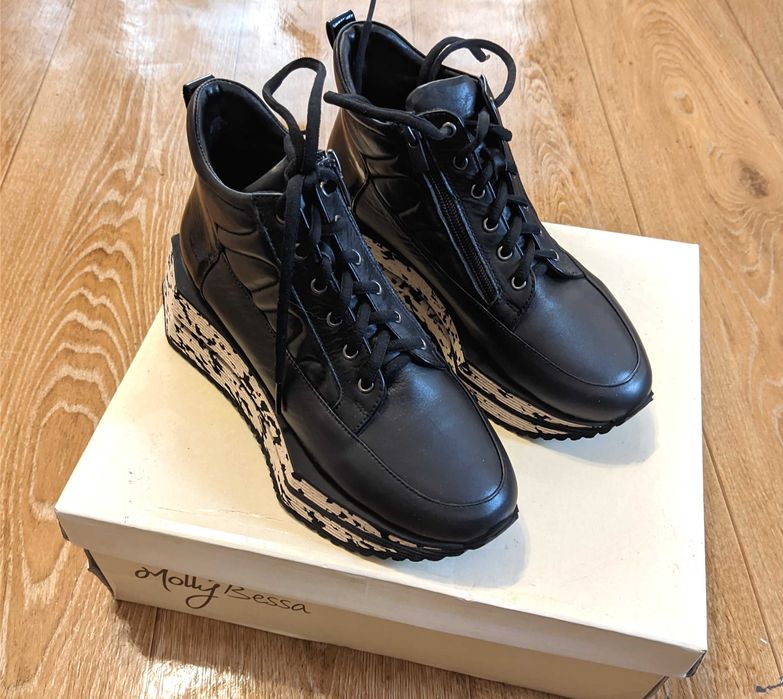 Женские ботинки на платформе Molly Bessa