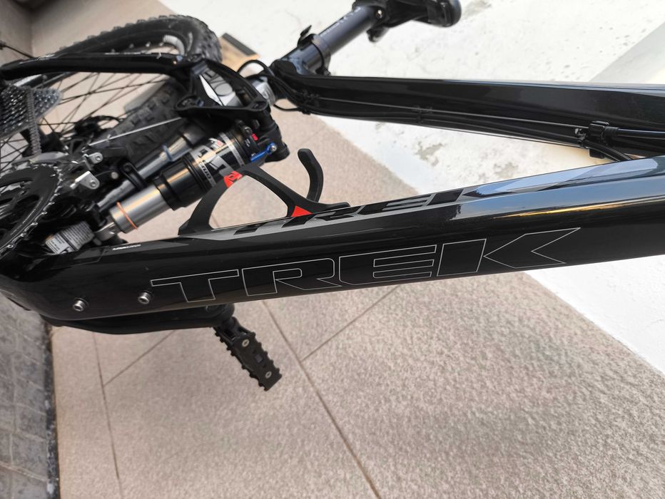 Bicicleta dupla suspensão TREK FUEL EX5 roda 26"