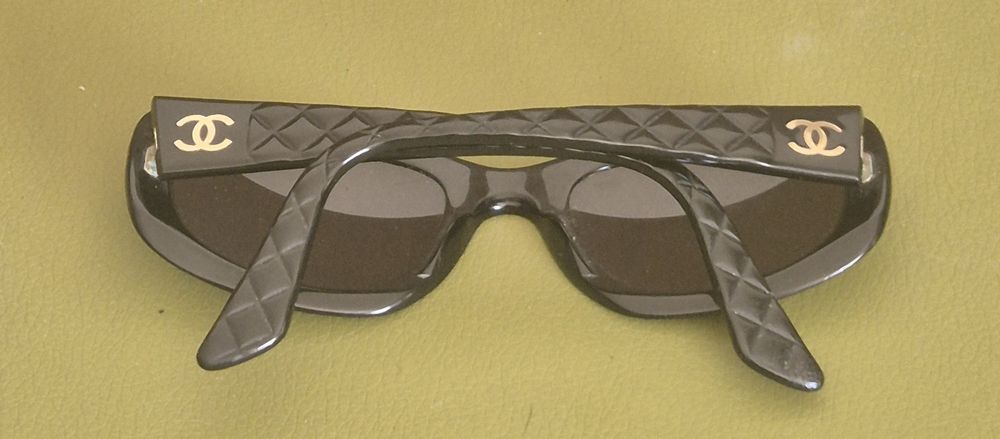 Óculos de sol CHANEL 5009