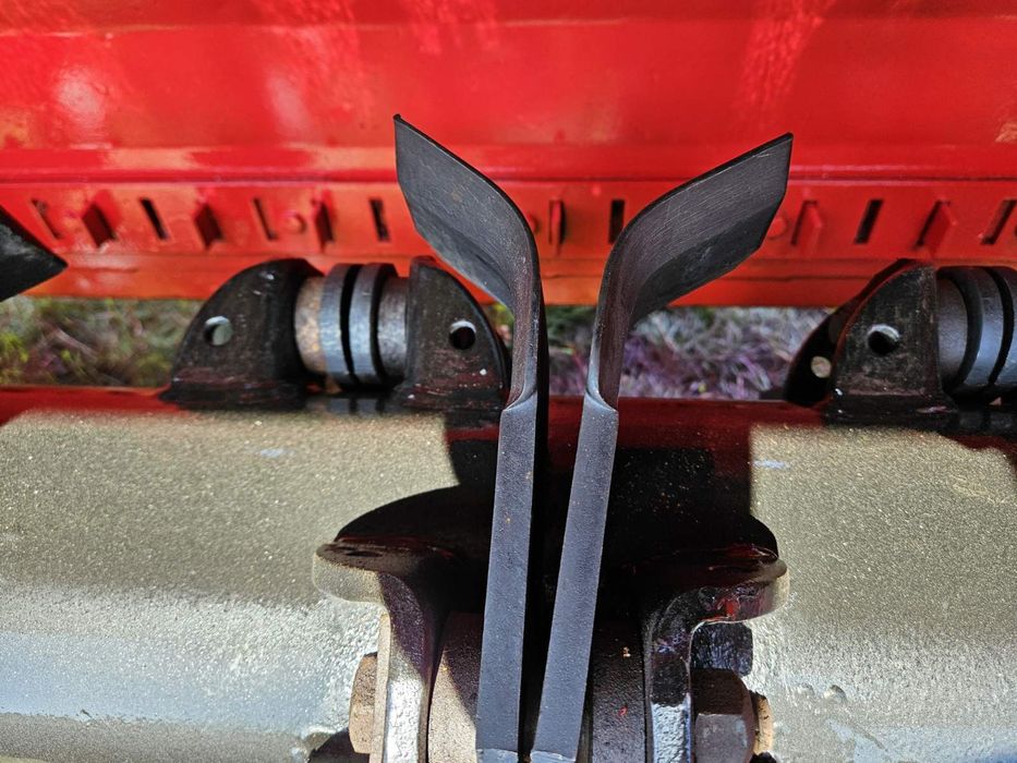 Мульчувач, АГРОМЕХАНІКА 2.4 м, подрібнювач решток, НОВІ НОЖІ, 2010 р.в