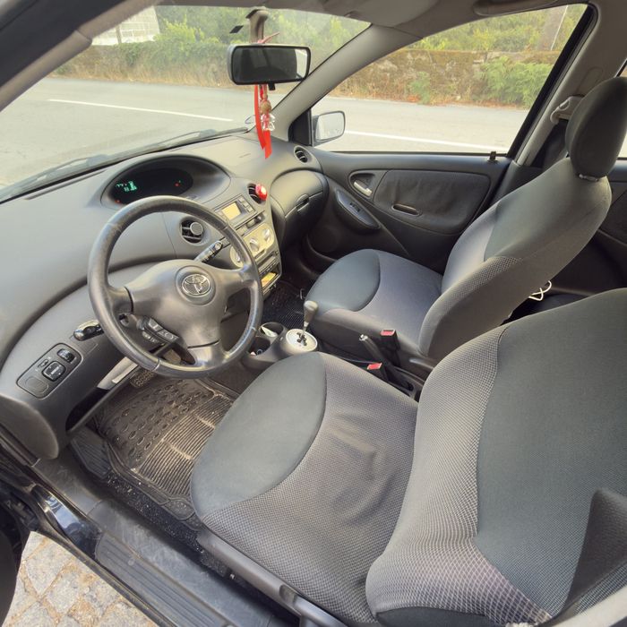 Toyota Yaris — fotografia 5