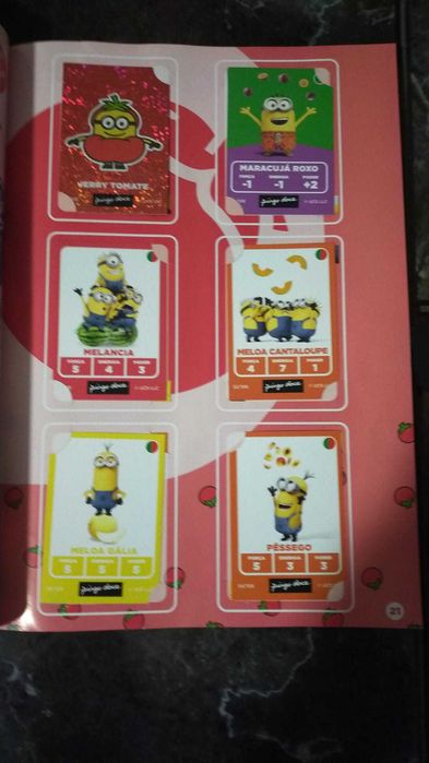 notebook of the Minions plus two plush toys64286140093313124