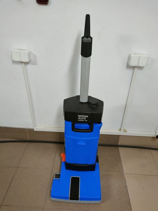 Automat czyszczenie podłóg mycie szorowanie Nilfisk Scrubtec