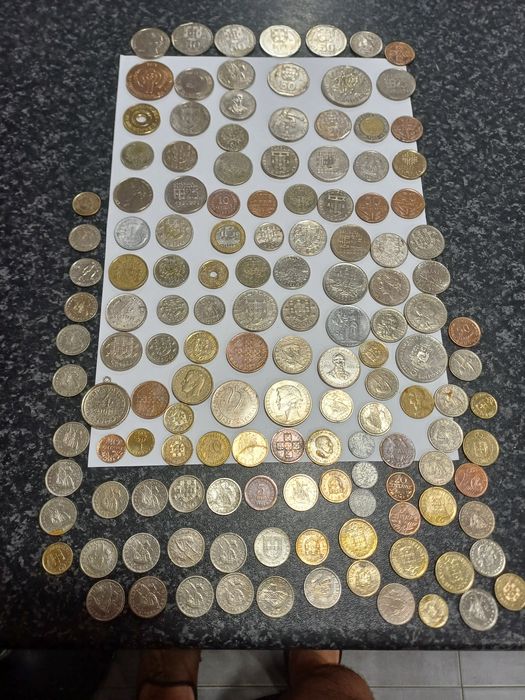 Moedas portuguesas.estrangueiras,escudos etc,varios paises,antigas