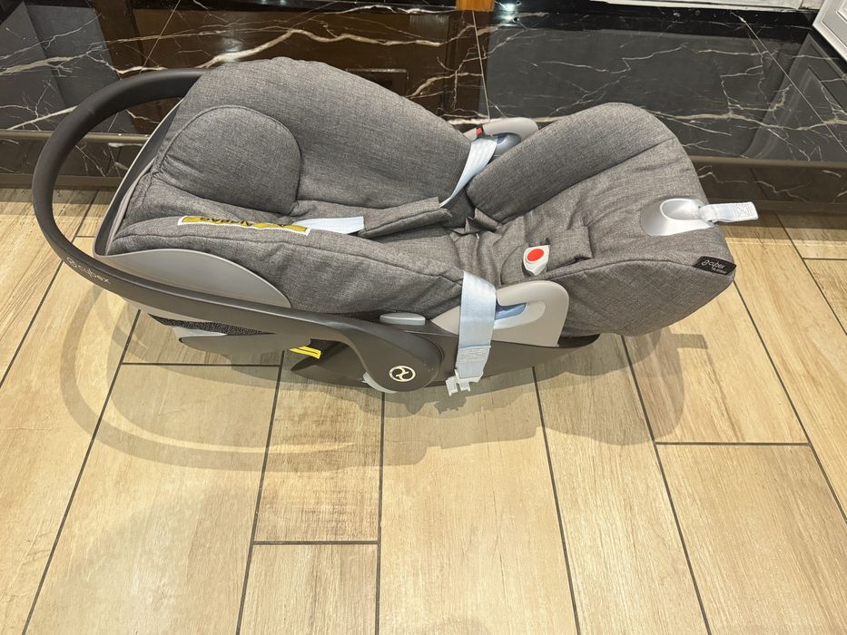 Продам автокрісло Cybex Cloud Z i-Size