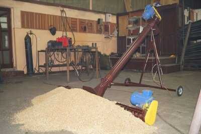 Шнековий навантажувач (погрузчик, конвейєр, протруювач) зерна, соі
