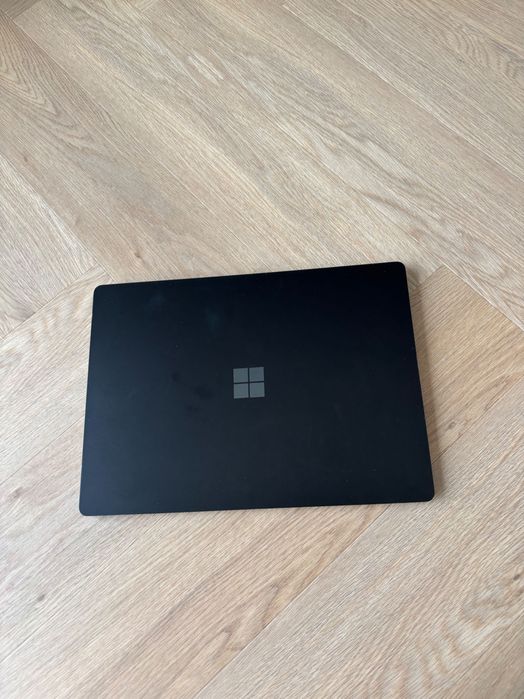 Microsoft Surface Laptop 4 i5-1145G7 16/256 GB 15” WIN11