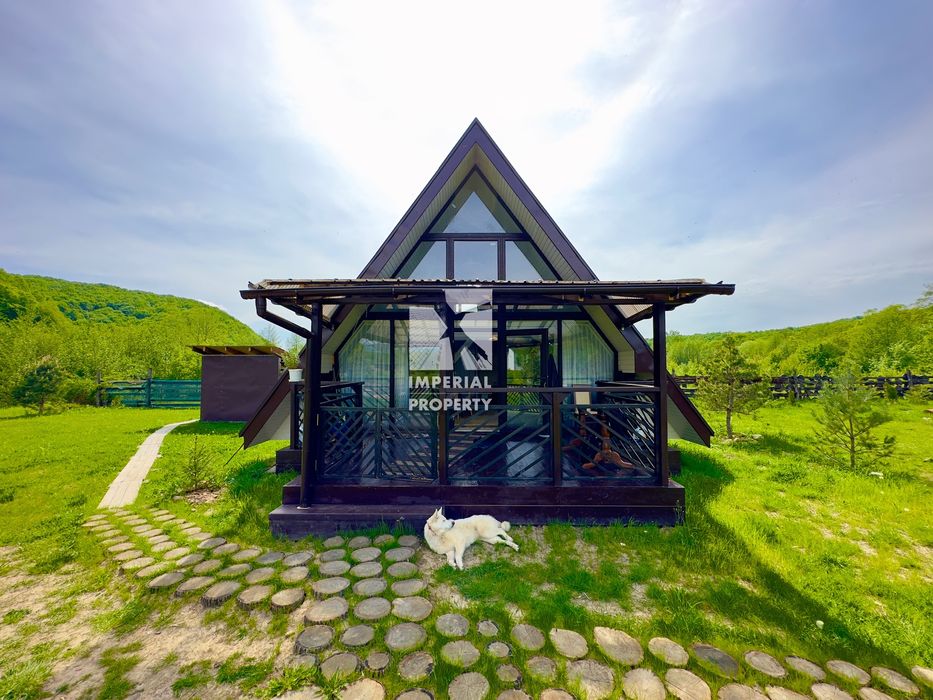 Продам унікальний і неповторний будинок в затишному куточку Закарпаття