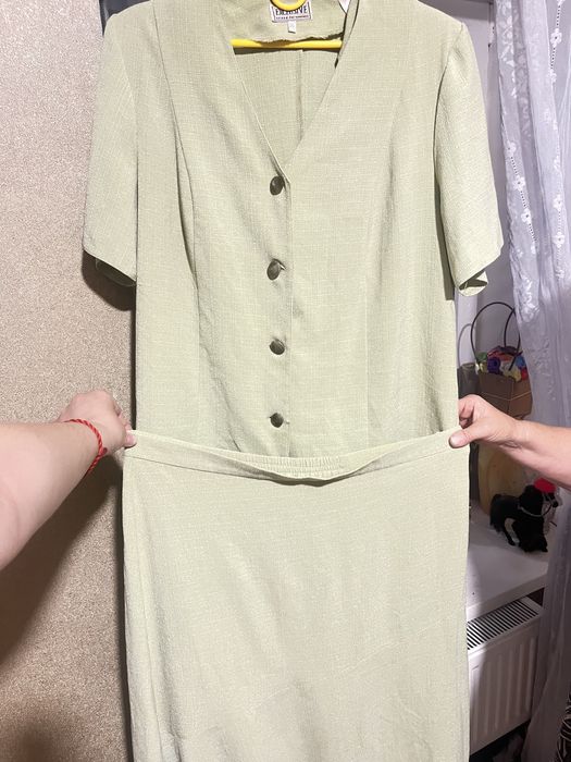 Костюмы летний и деловой