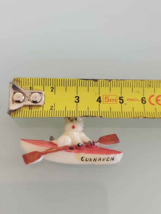 lindo broche vintage em celuloide