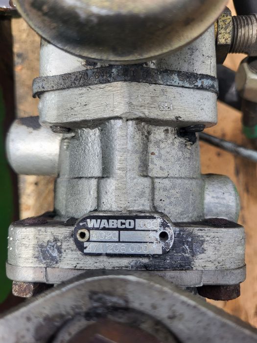 Sprężarka powietrza Układ pneumatyczny  John deere 4755,4955