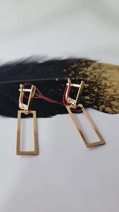 Сережки  золото маса 2.66