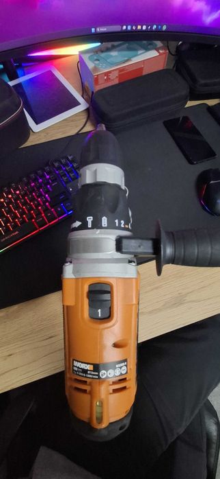 Aparafusadora Worx 18V NOVA + Bateria Extra