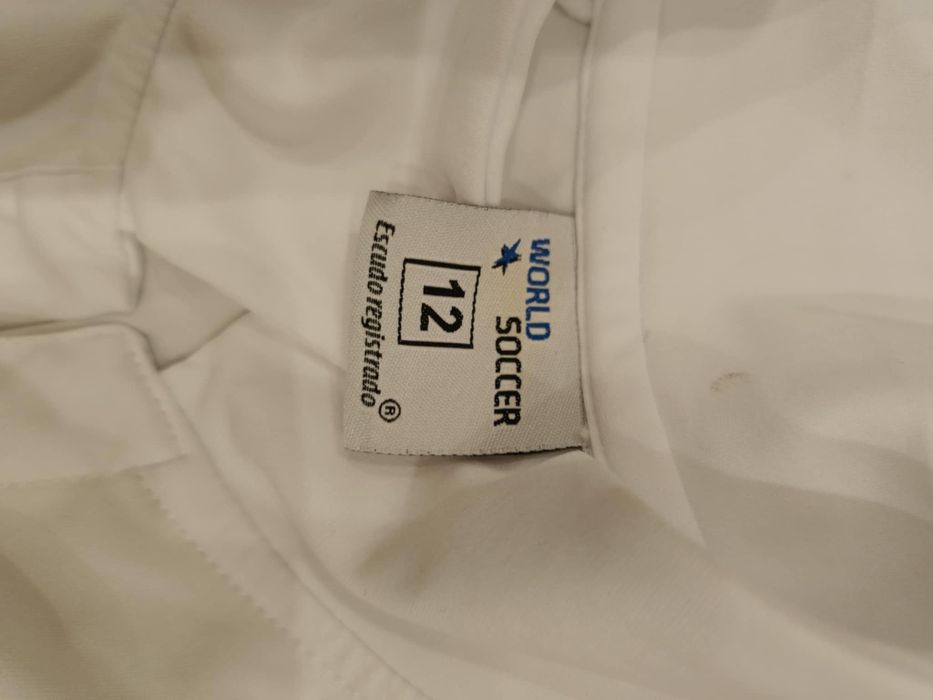 Sportowe ubrania dla chłopców.