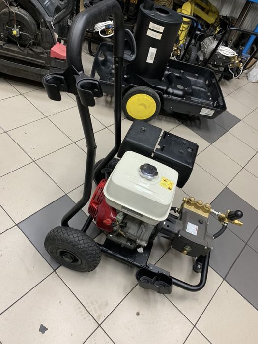 Автономная мойка высокого давления 250 бар