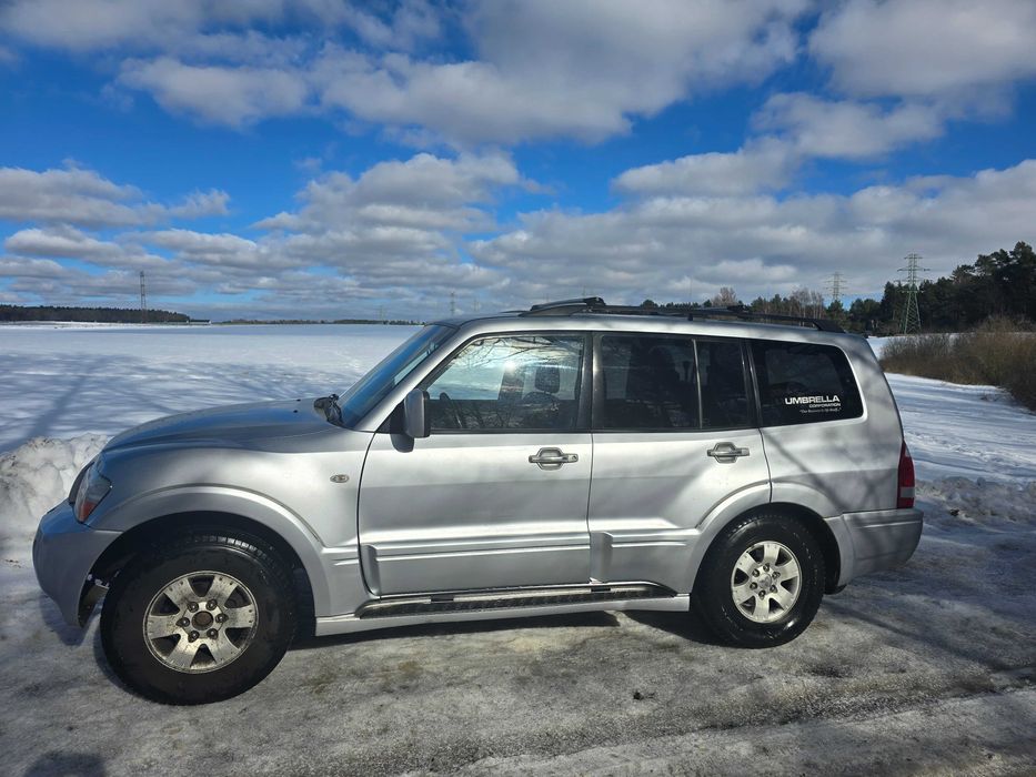 Mitsubishi Pajero III 3.2 DiD Automat  7 osób  Hak 3300 kg