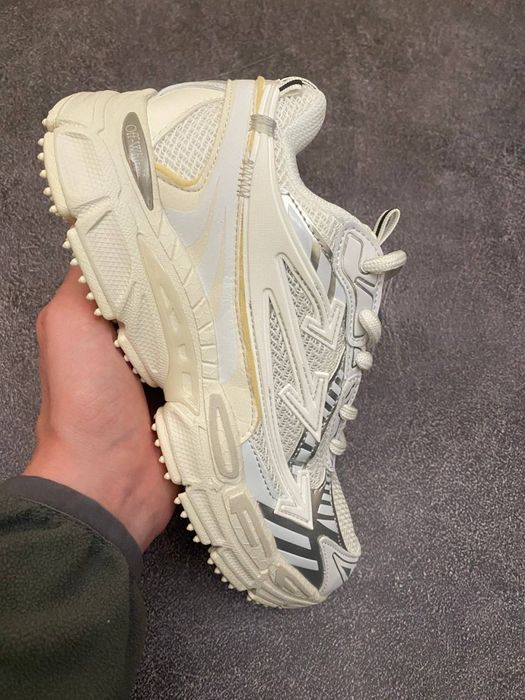 Off White Be Right Back White