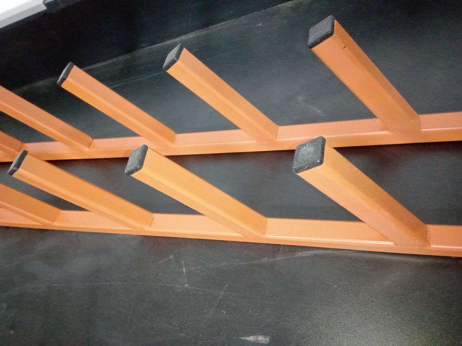 Подставка для удилищ, спиннингов, хранение на стене