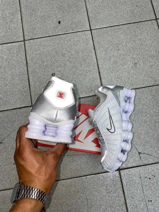 Buty sportowe Nike Shox TL White R.44