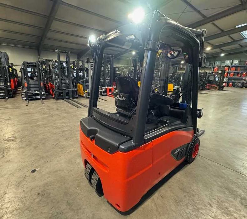Empilhador Elétrico LINDE E16 EVO
