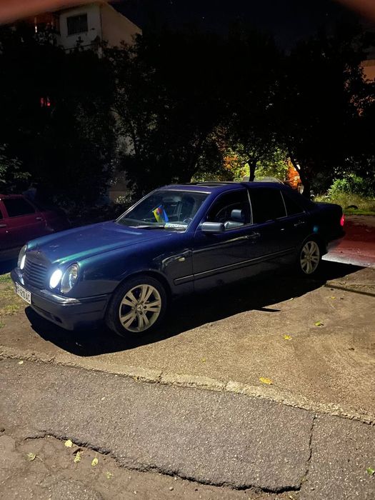 Продам или обмен мерс 210