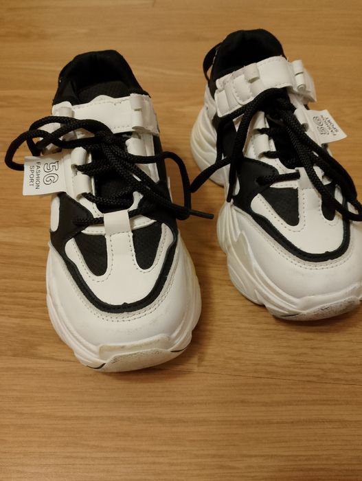 Кросівки для дівчинки