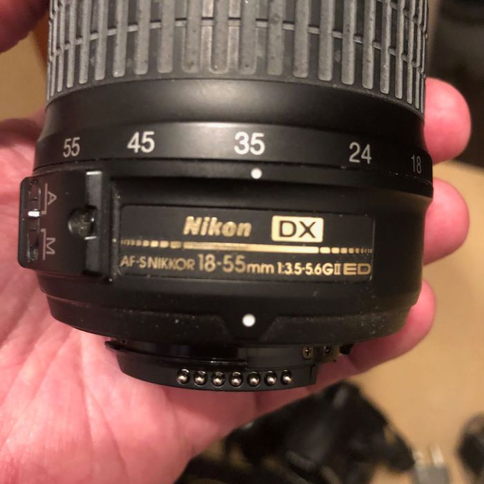 Vendo Nikon D 5000 em estado novo