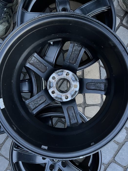 Диски легкосплавні 5х114,3 r18 Rogue Tucson SantaFe Sorento