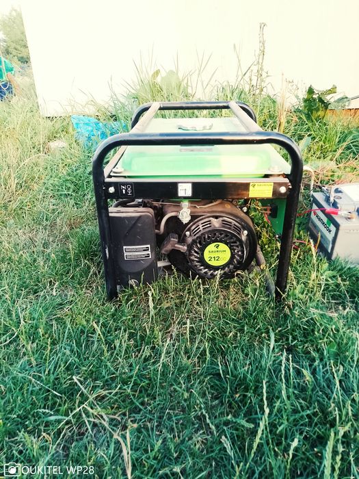 Продам генератор в відмінному стані