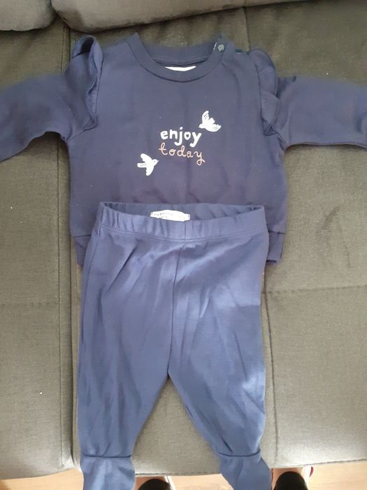 Dwa komplety bluza plus spodnie dla dziewczynki