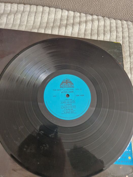 Elton John The new Colection vol2 LP