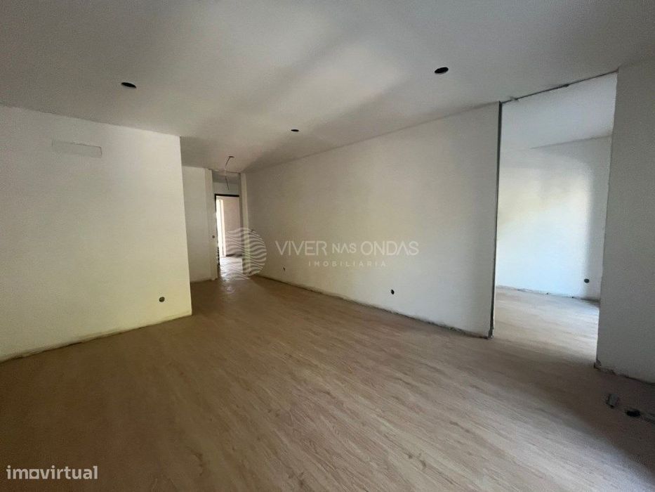 Apartamento T2 com 81m2, inserido em empreendimento exclusivo, na C...