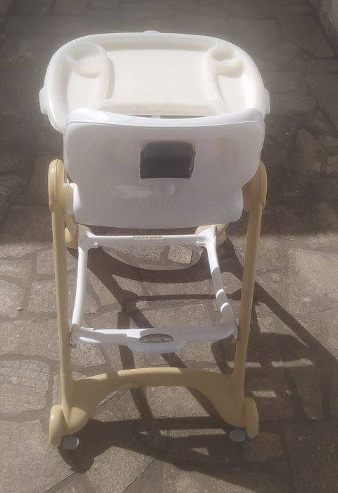 Cadeira/Mesa refeição e aranha de bebé