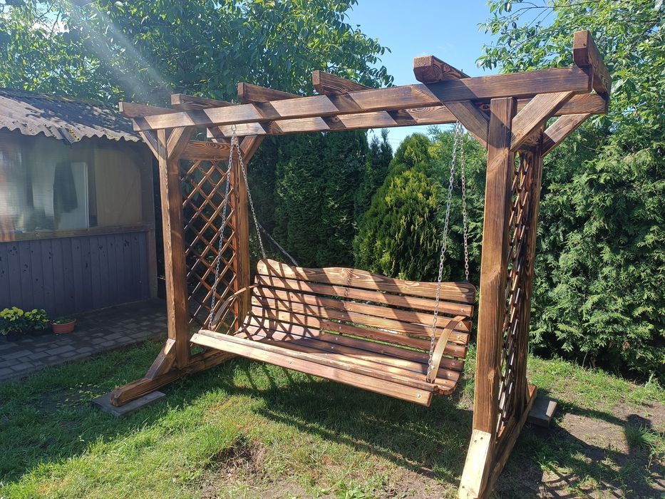 Huśtawka z pergola/Piękna/Opalana
