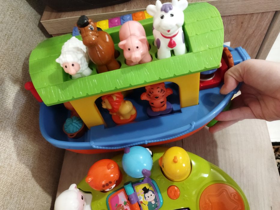 Дитячі розвиваючі іграшки