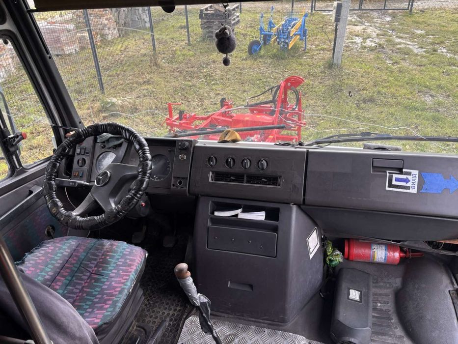 Mercedes-Benz T2 1995 609D