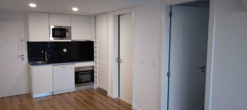 Apartamento Novo para arrendar