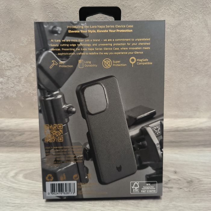 Чехол iLera NAPA Leather Case 1.0 для iPhone 15 Pro Max Black Magsafe
