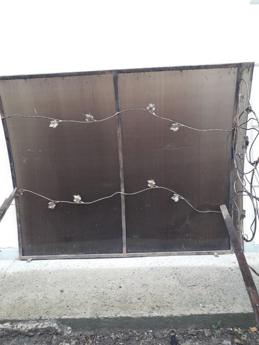 Дашок над дверима