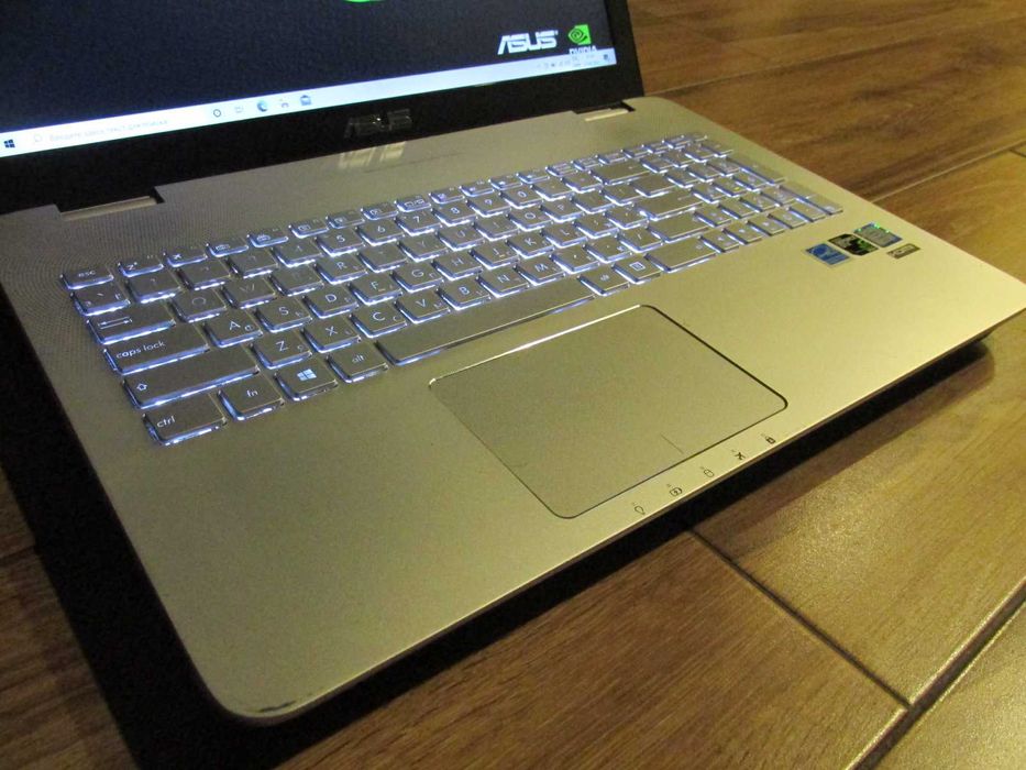 ІГРОВИЙ Великий ТОП Asus/"17.3"/+i7 8 ядр-3.8Ghz!+Geforce 4Gb+16Gb