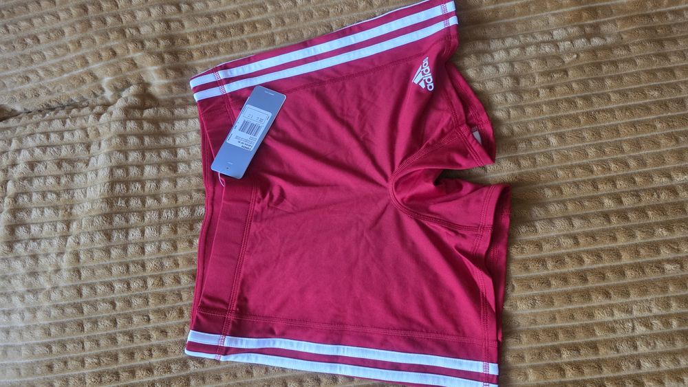 Spodenki sportowe adidas