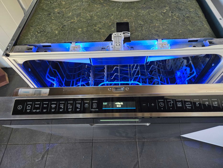 Zmywarka Simens 60 cm.Pod blat.Inox.3 szuflady.REZERWACJA.