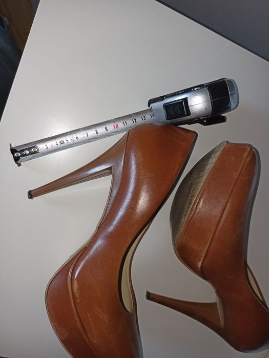 Szpilki Prima Moda 37 skóra camel