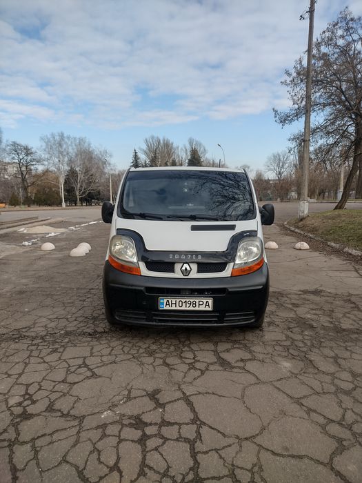 продам авто рено трафик