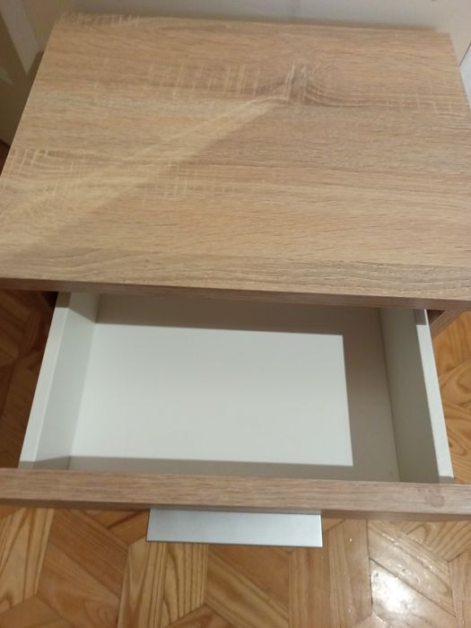 Mała szafka / szafka nocna