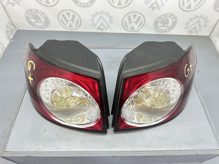 Стоп задній у кузов Гольф 5 Плюс  задня фара права ліва Golf Plus